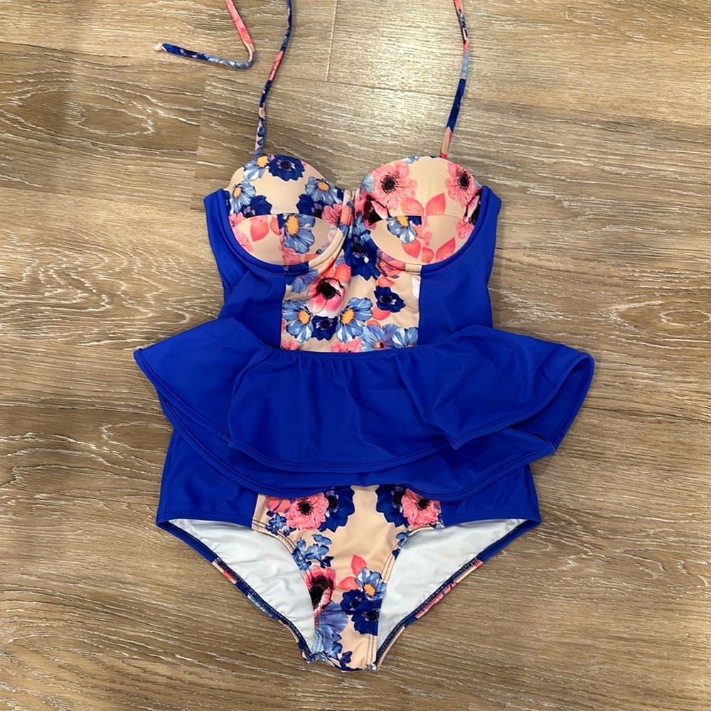 One piece swimsuit
